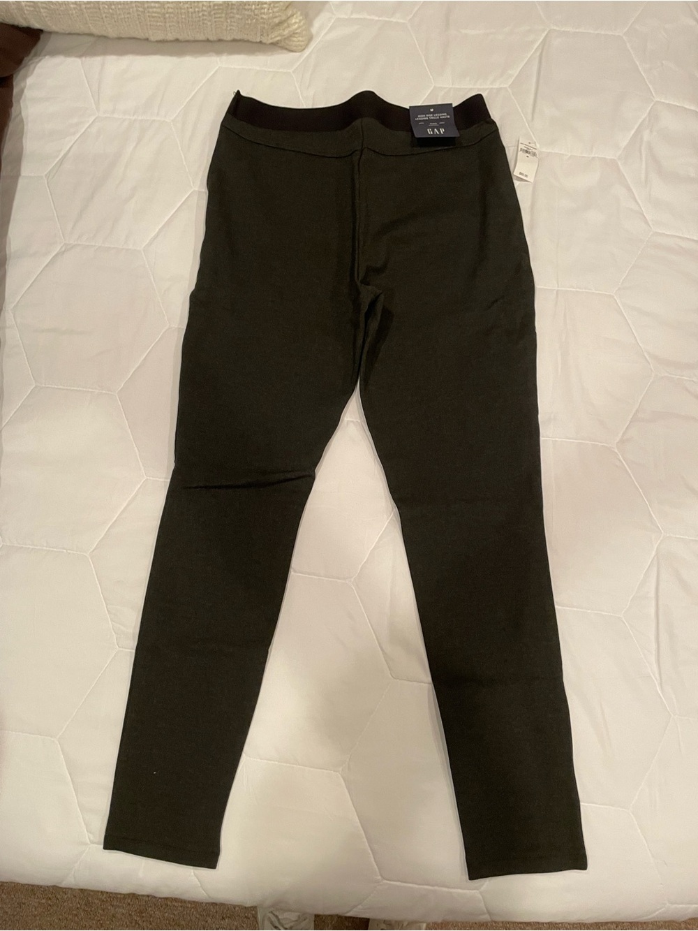 GAP High-Rise Knit Leggings in Dark Charcoal